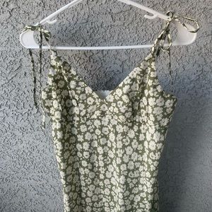 Petal & Pup Green Floral Midi - Blaire Dress - NEW